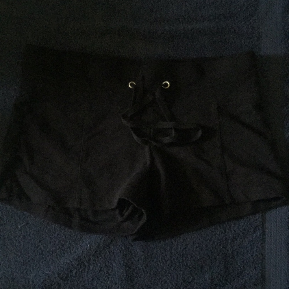 SO Black Elastic Waist Shorts M